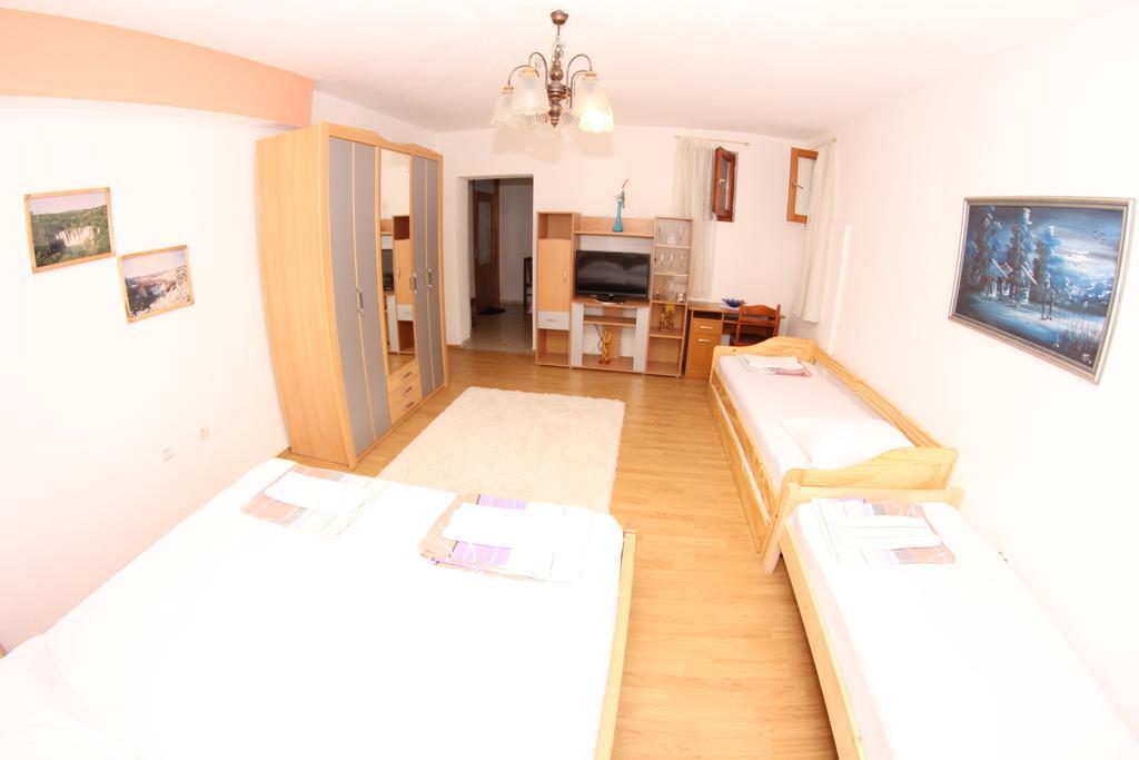 Apartment Kravica ยูบุสกี ภายนอก รูปภาพ