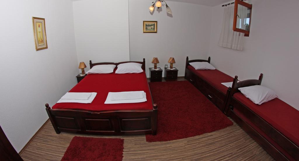 Apartment Kravica ยูบุสกี ภายนอก รูปภาพ