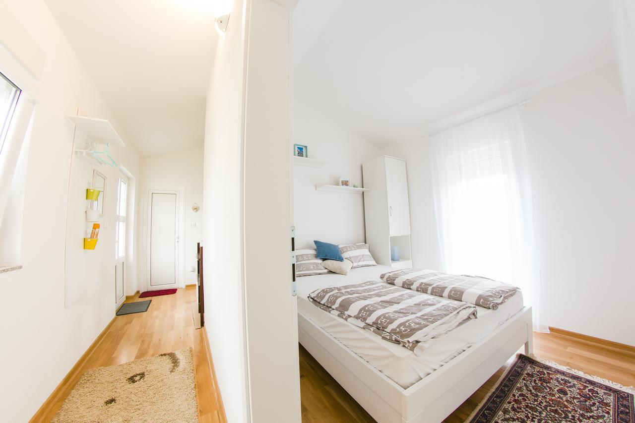Apartment Kravica ยูบุสกี ภายนอก รูปภาพ