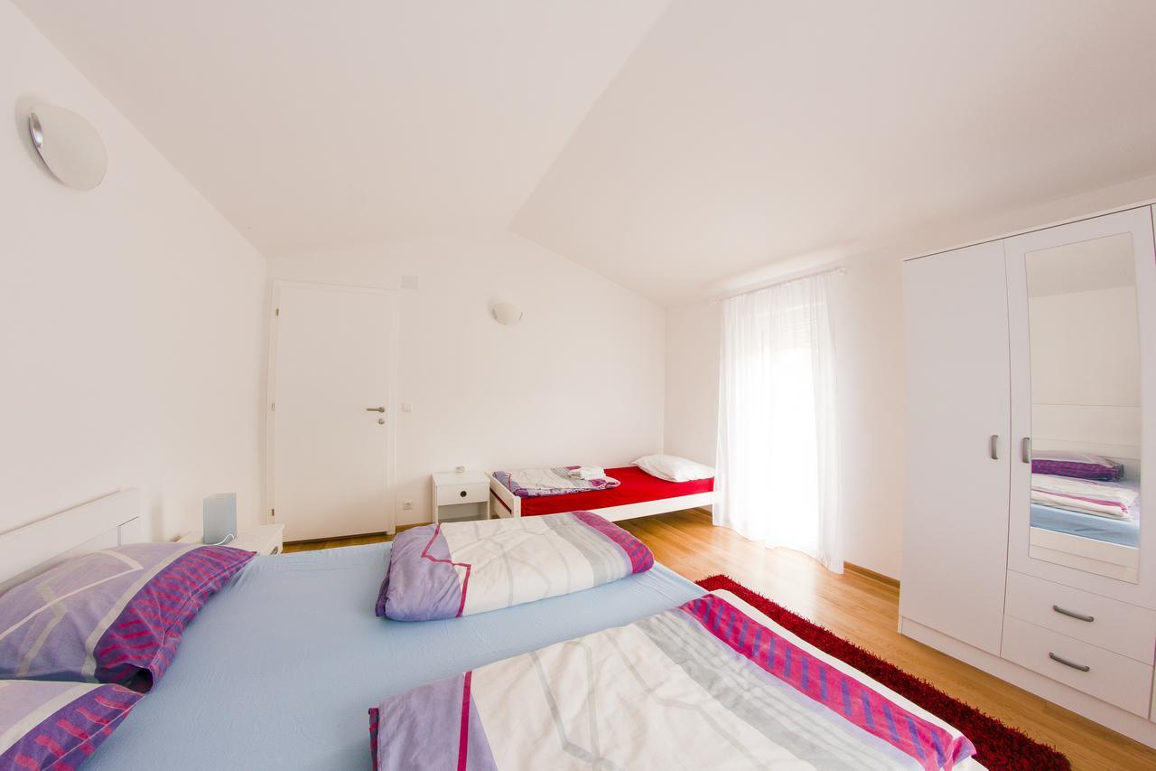 Apartment Kravica ยูบุสกี ภายนอก รูปภาพ
