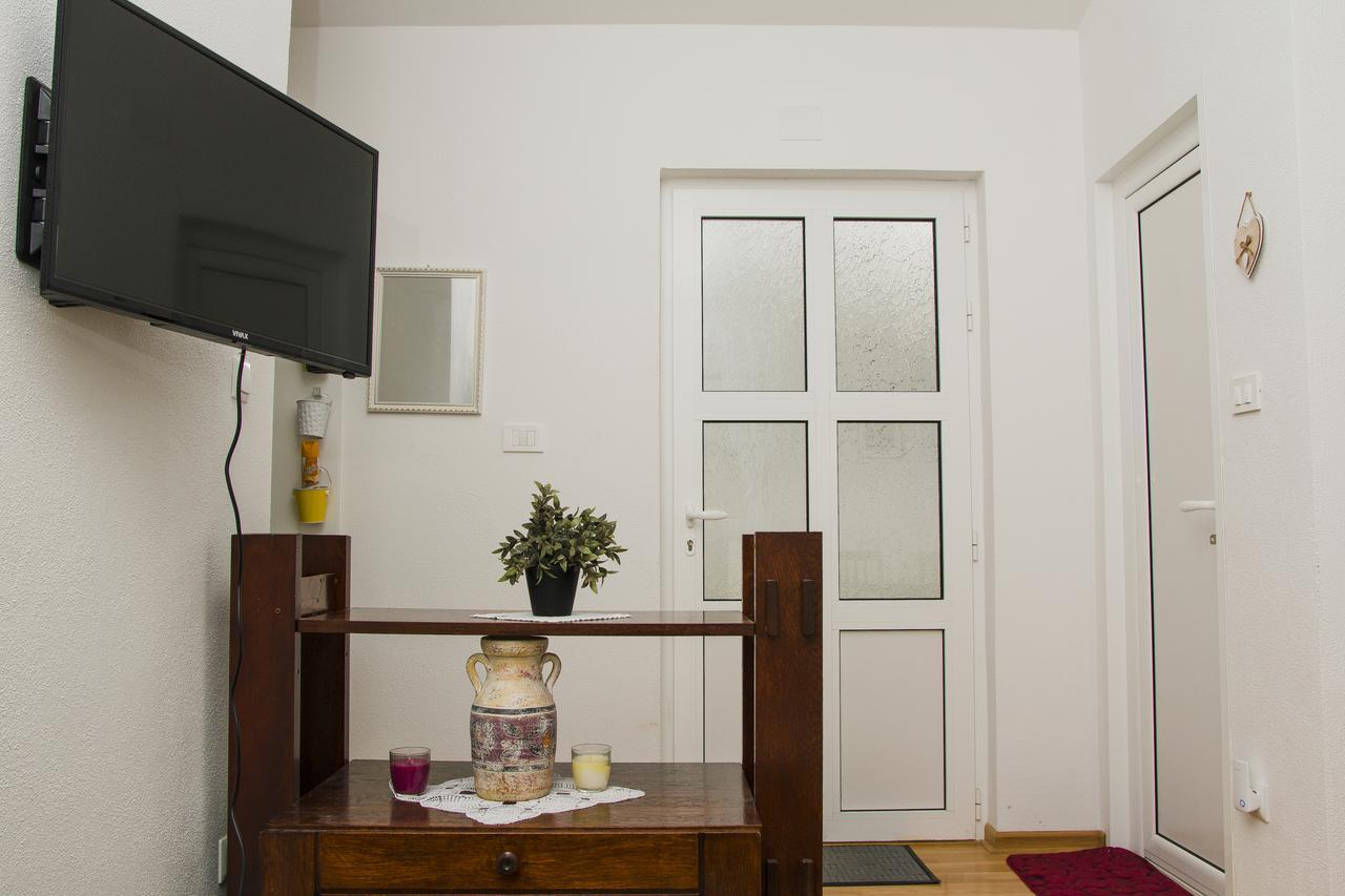 Apartment Kravica ยูบุสกี ภายนอก รูปภาพ
